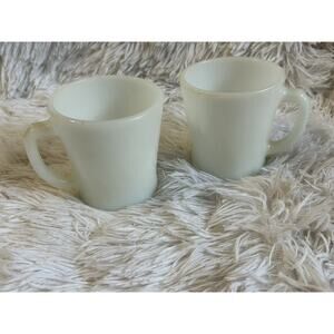 2 VTG Anchor Hocking Fire King Ivory White D Handle Coffee Mugs‎